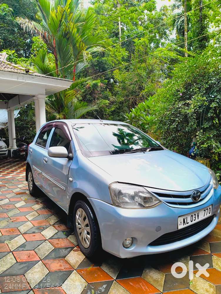 Toyota Etios Liva G, 2011, Petrol