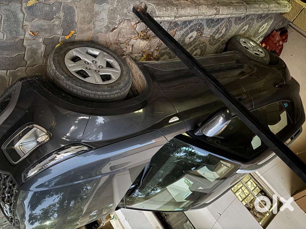 Hyundai Venue 2022 Petrol 31031 Km Driven