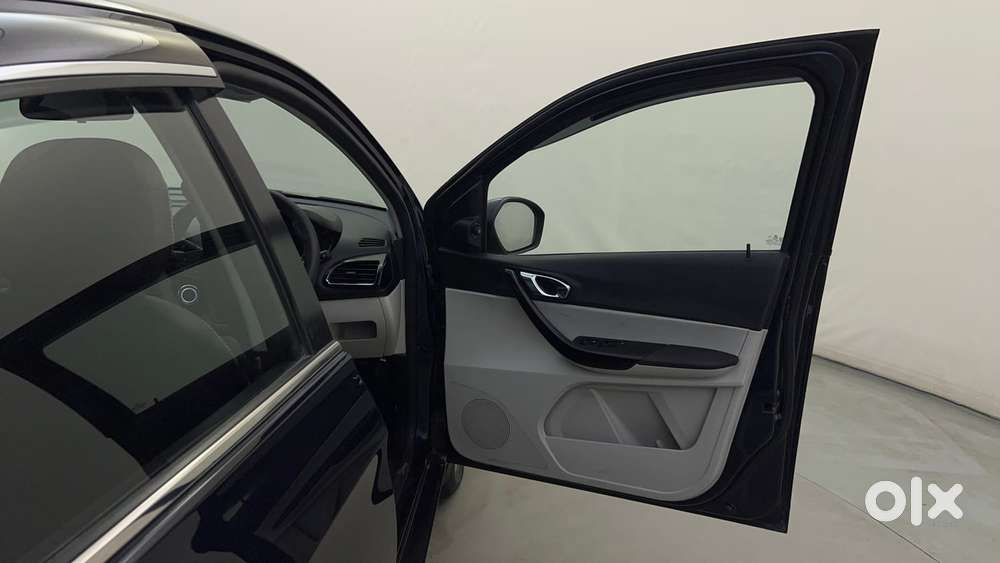 Tata Tigor Xza Plus, 2022, Petrol