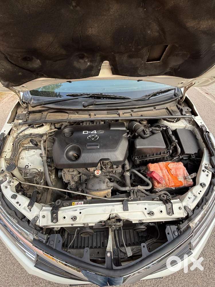 Toyota Corolla Altis 2013-2017 D-4d J, 2017, Diesel