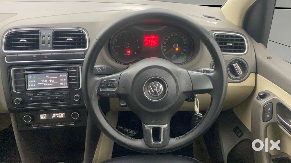 Volkswagen Vento 2010-2013 Petrol Highline, 2013, Petrol