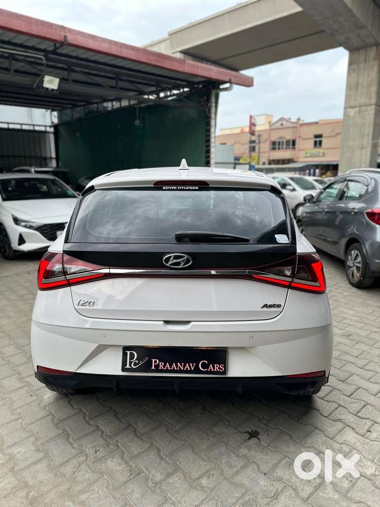 Hyundai New I20 1.2 Asta (o) Mt, 2023, Petrol