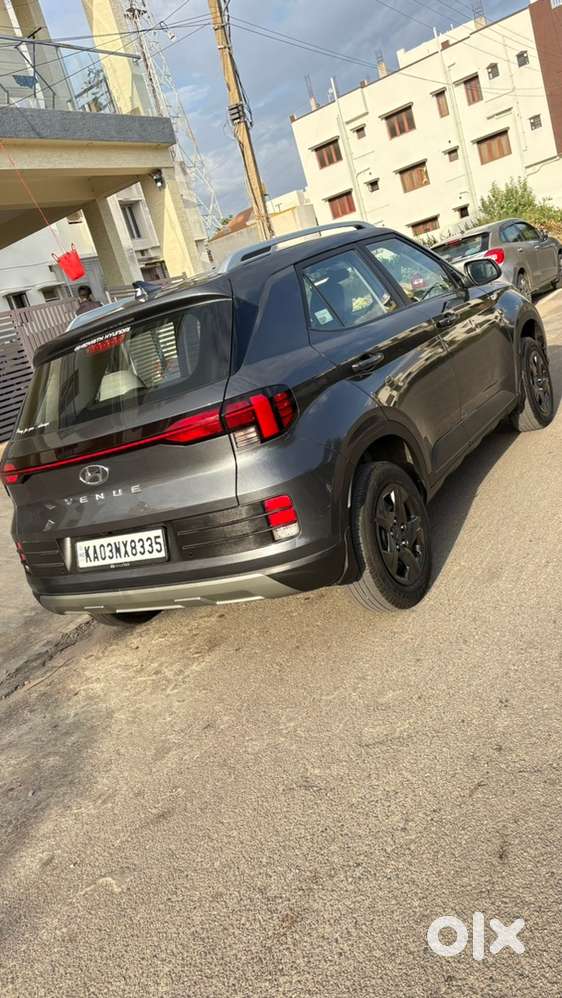 Hyundai Venue 1.2 Sx Petrol Model 2025