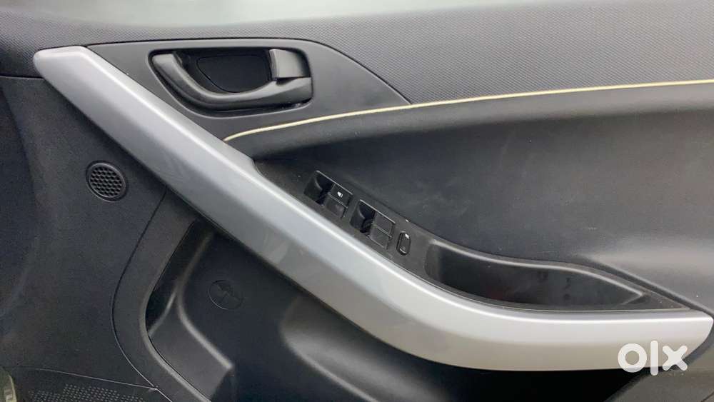 Tata Nexon 1.2 Revotron Xm (s), 2021, Petrol