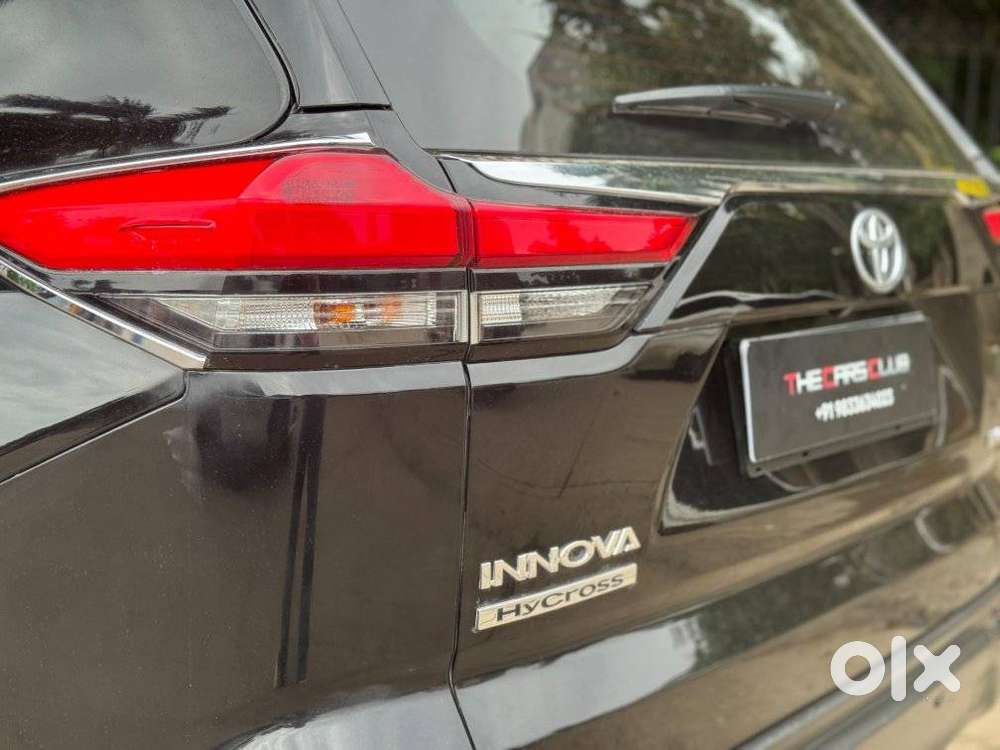 Toyota Innova Hycross 2.0 Zx Hybrid 7 Str, 2023, Petrol