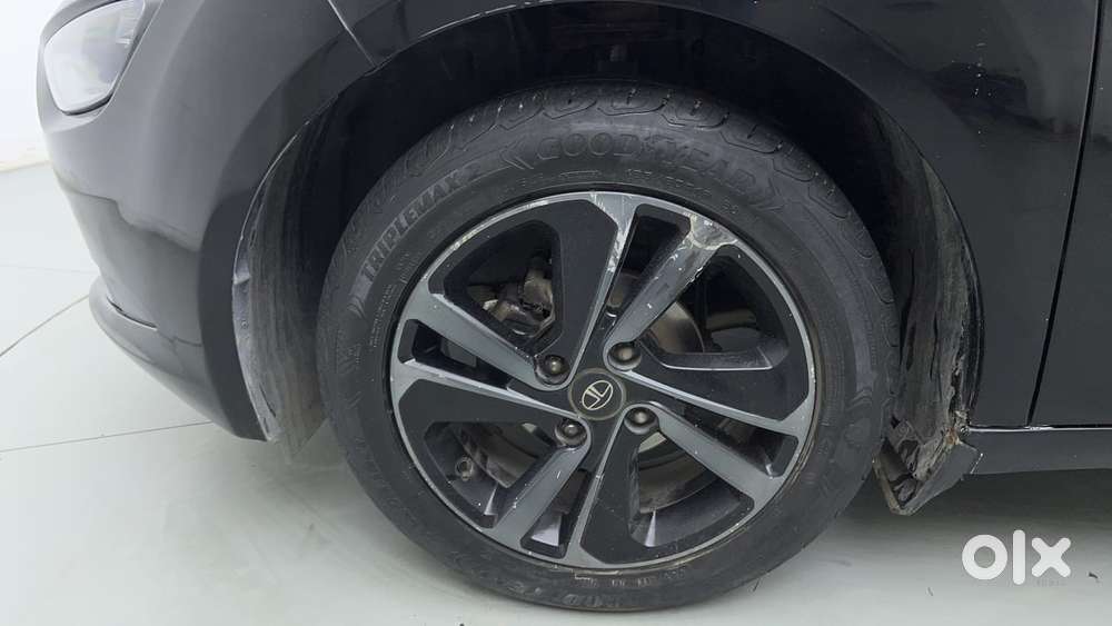 Tata Altroz Xz Plus (s) Dark Edition, 2023, Petrol