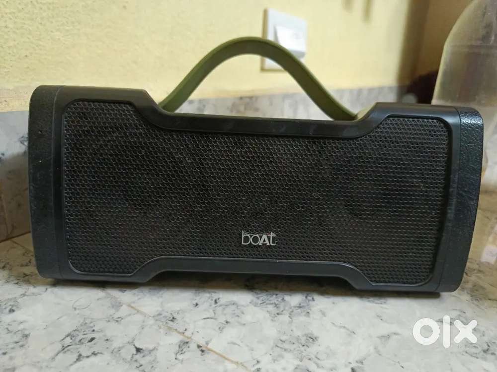 Mini speaker box.