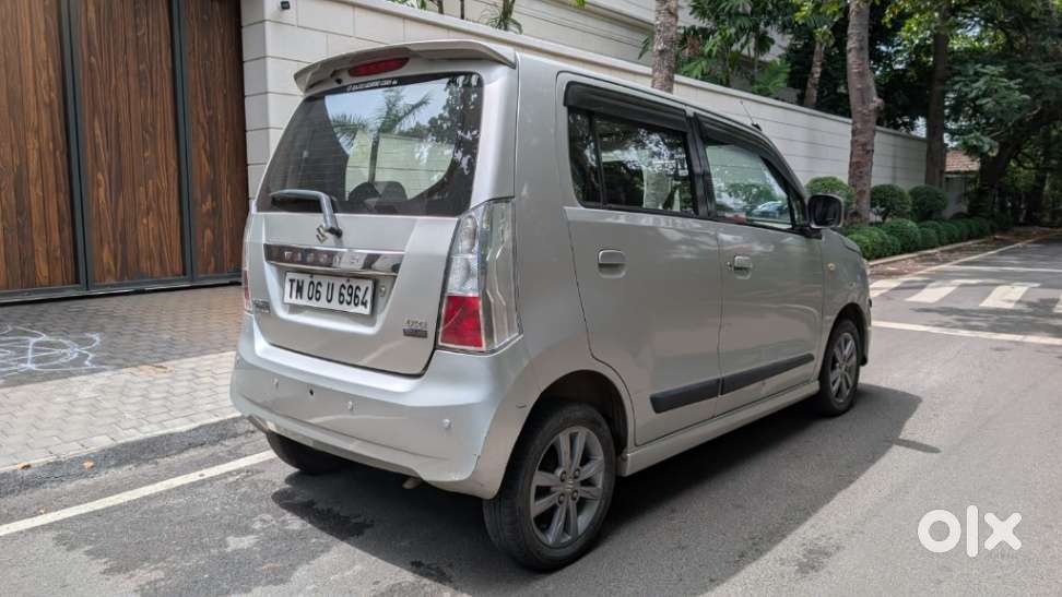 Maruti Suzuki Wagon R Stingray 1.0 Vxi Plus Amt, 2017, Petrol