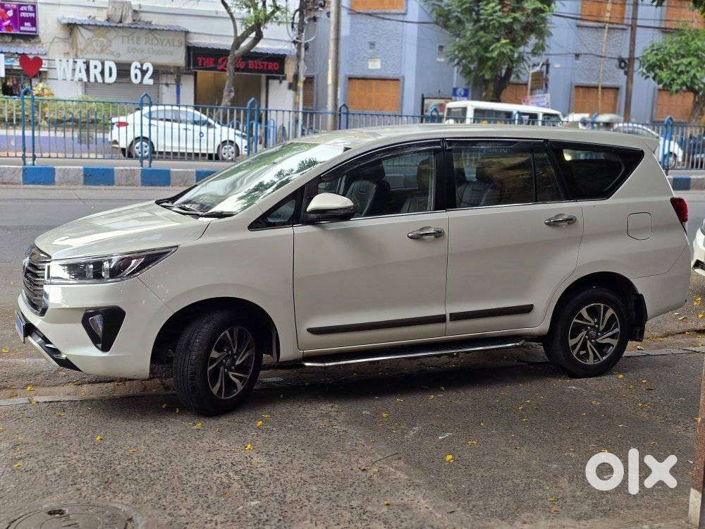 Toyota Innova Crysta [2020-ongoing] 2.4 Vx 8 Str, 2021, Diesel