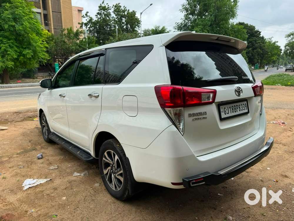 Toyota Innova Crysta 2.4 Manual 2021