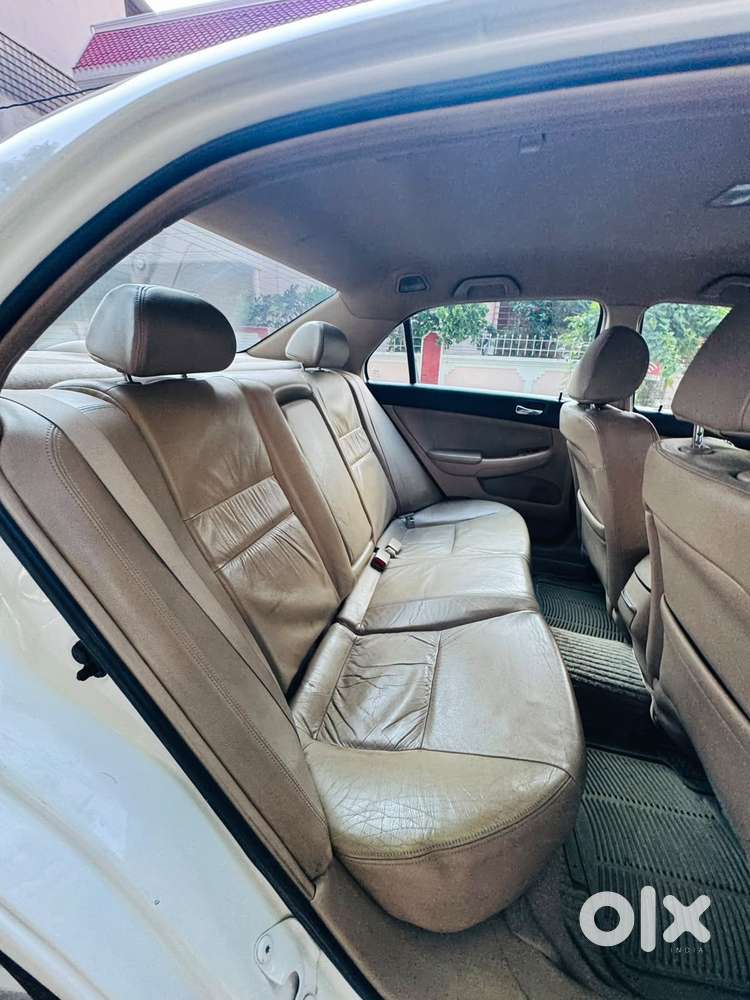 Honda Accord 2.4 Vti-l Manual, 2004, Petrol