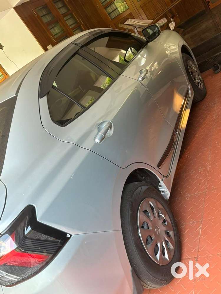 Maruti Suzuki Dzire 2025 Petrol Almost Brand New Top Condition