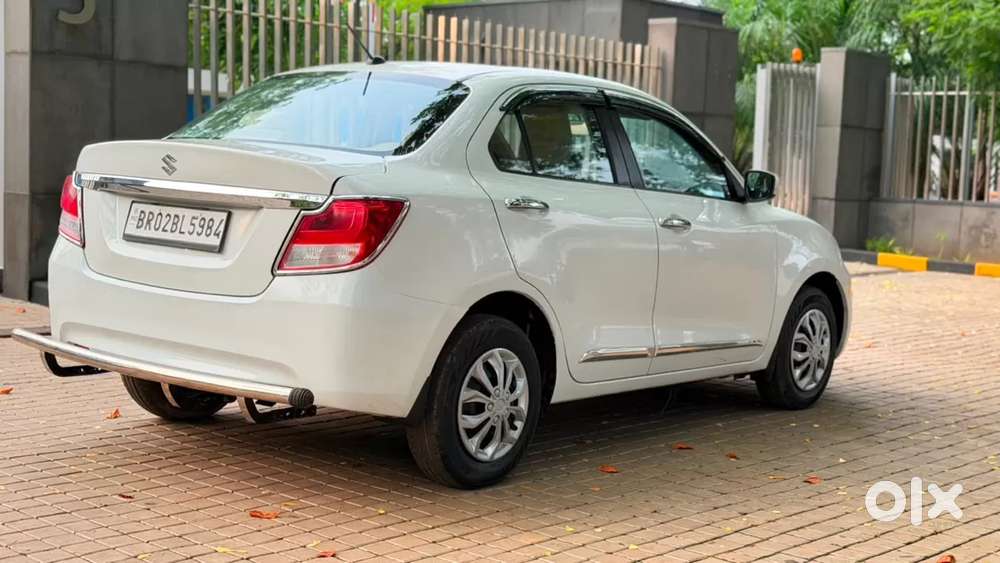 Maruti Suzuki Dzire 1.2 Vxi, 2023, Petrol