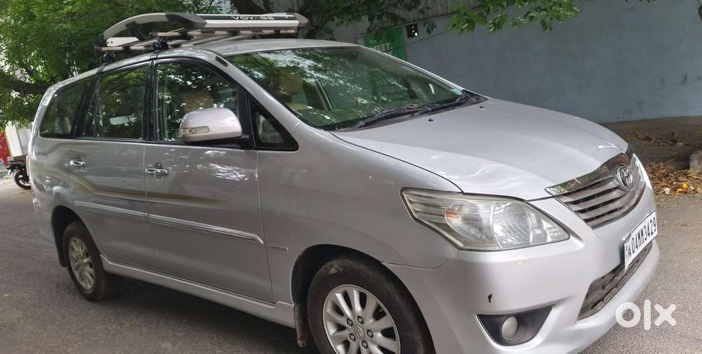 Toyota Innova 2.5 V 8 Str, 2013, Diesel