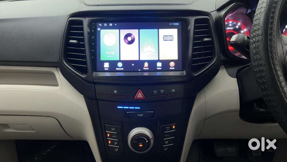 Mahindra Xuv300 1.2 W6 Amt Petrol, 2022, Petrol