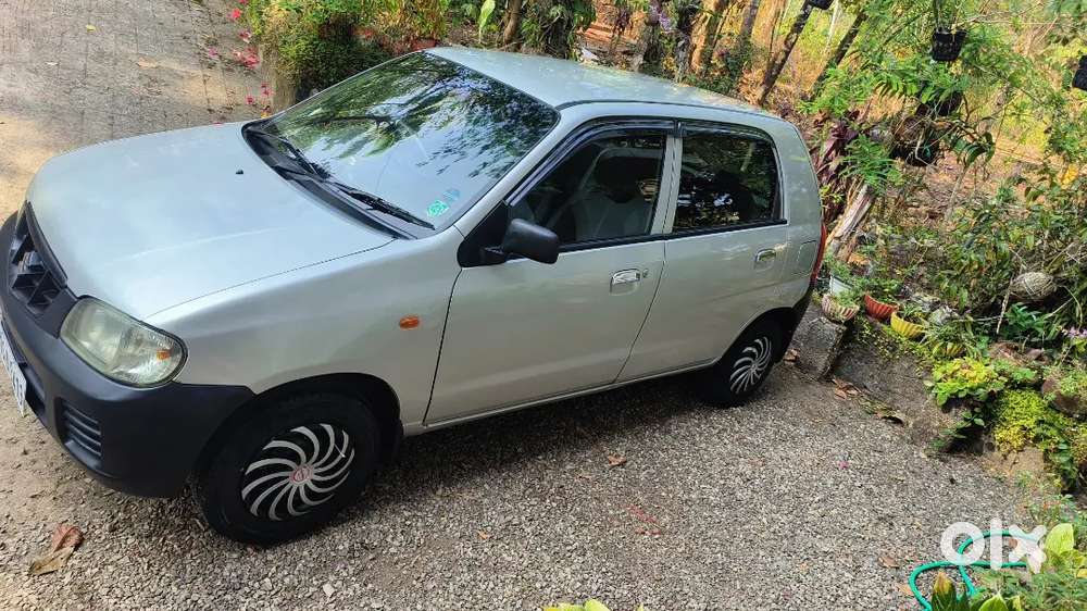 Good Condition, There Is A Problem With The Door Lock