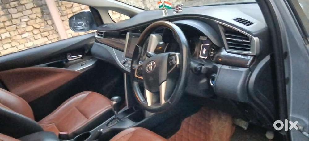 Toyota Innova Crysta 2017 Diesel Top Model Well Maintained
