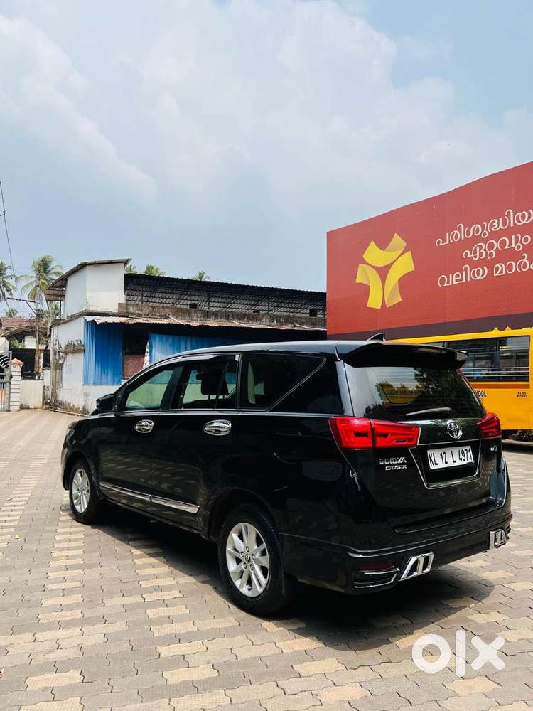 Toyota Innova Crysta