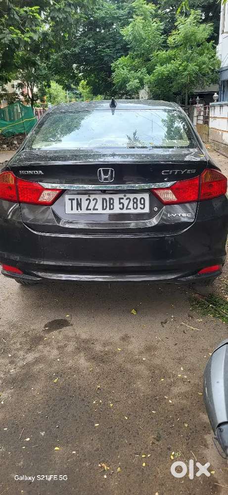 Honda City 1.5 V 2015