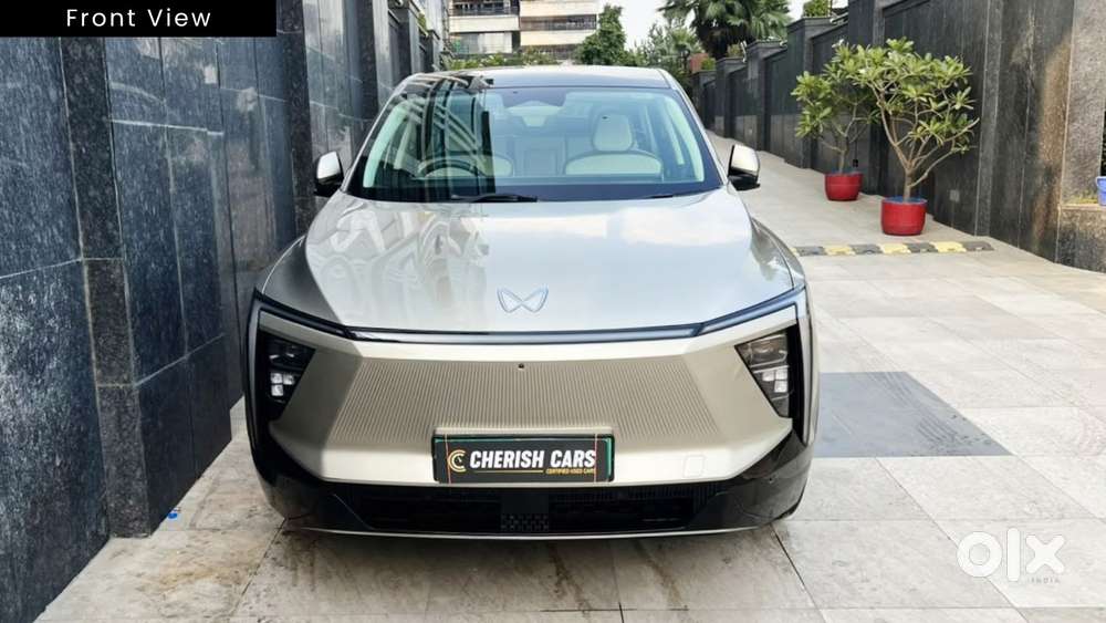Mahindra Xev 9e Pack Three (top Model), 2025, Electric