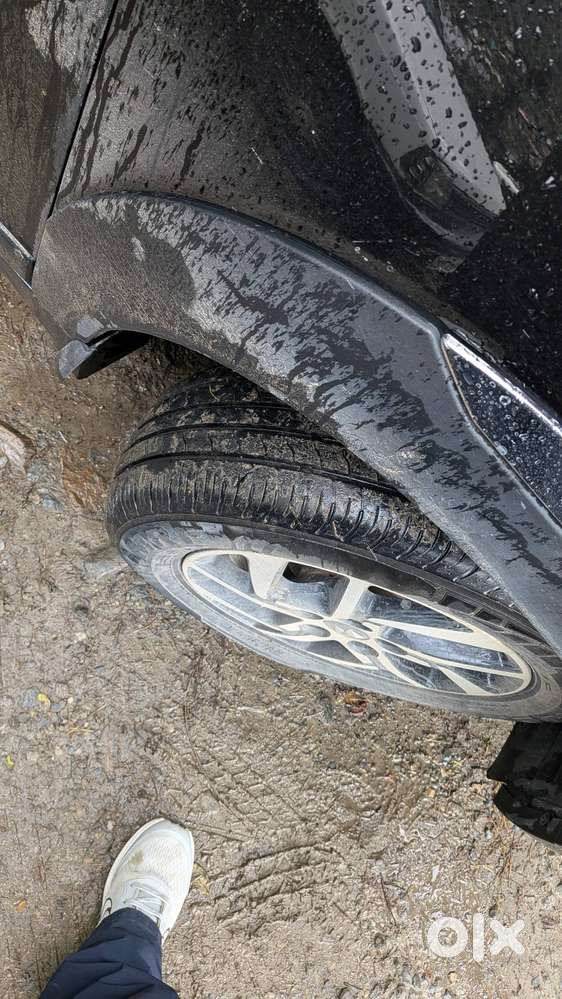 Mahindra Xuv 3xo 2025 Petrol 8800 Km Driven