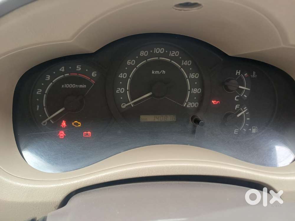 Toyota Innova 2004-2011 2.5 E Diesel Ps 8-seater, 2008, Diesel
