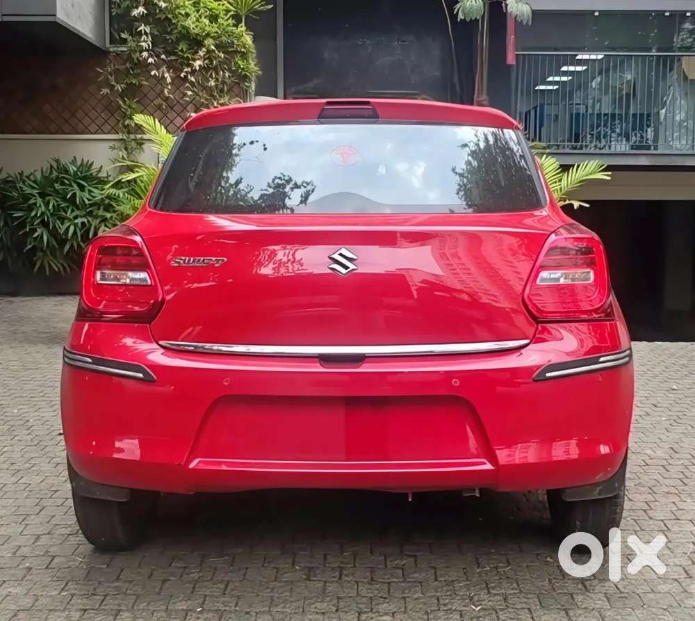 Maruti Suzuki Swift 2022 Vxi Petrol Amt Well Maintained