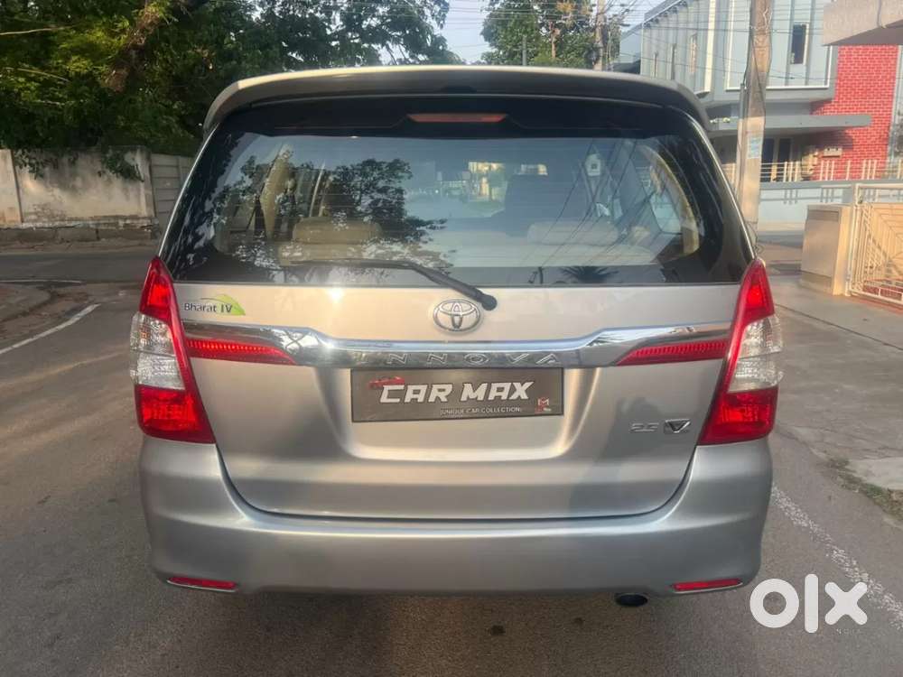 Toyota Innova 2009-2011 2.5 Vx 8 Str Bsiv, 2010, Diesel