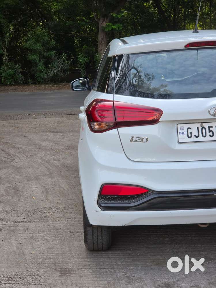 Hyundai I20 Sportz Plus, 2019, Cng & Hybrids