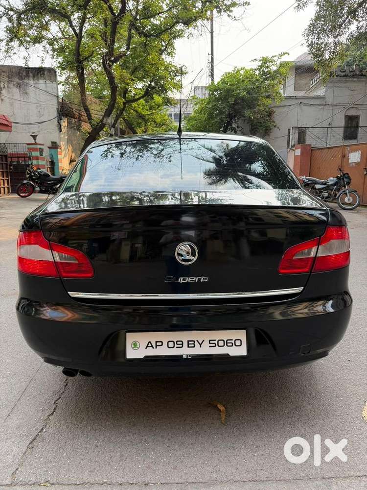 Skoda Superb 2008 Petrol 60000 Km Driven