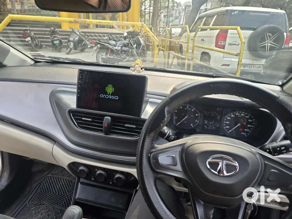 Tata Altroz Petrol 2022