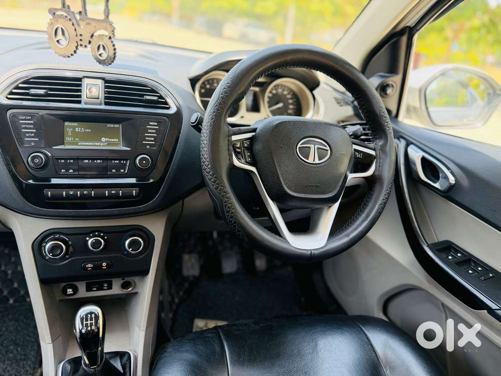 Tata Tiago, 2017, Petrol