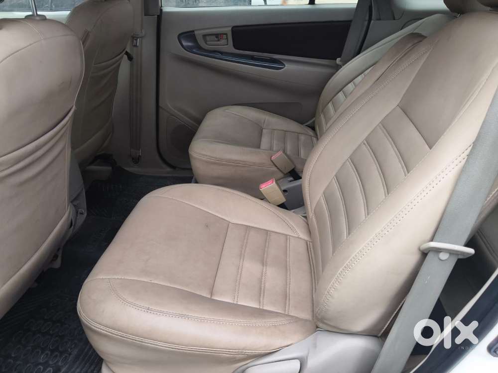 Toyota Innova 2.5 G (diesel) 7 Seater, 2011, Diesel