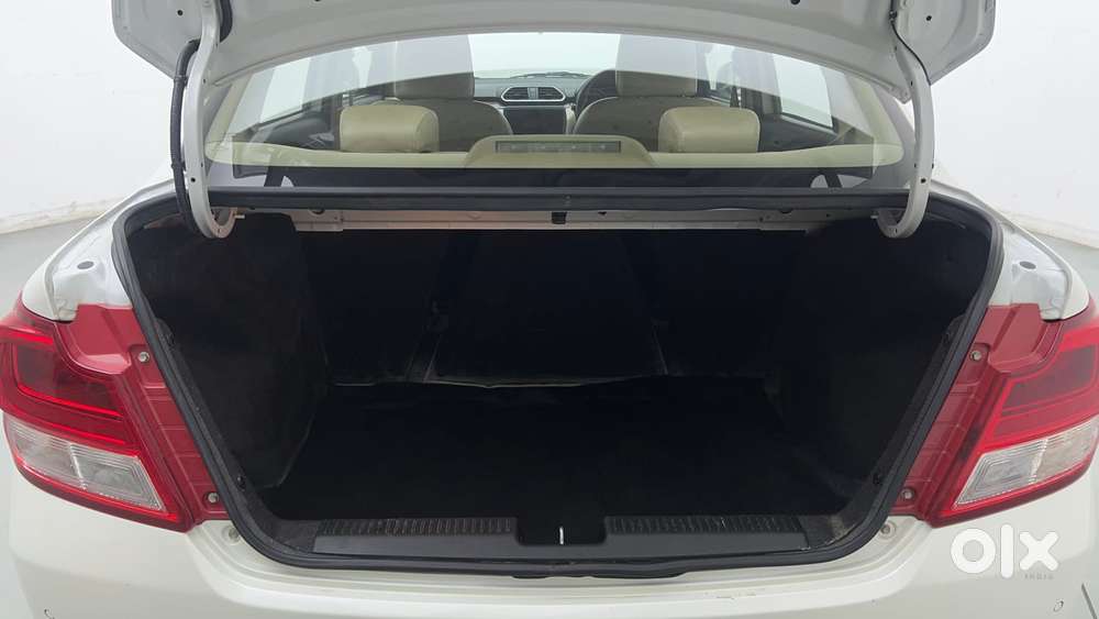 Maruti Suzuki Dzire 1.2 Vxi, 2022, Petrol