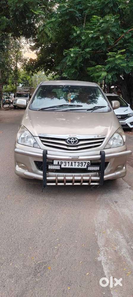 Toyota Innova 2.5 G (diesel) 8 Seater, 2007, Diesel