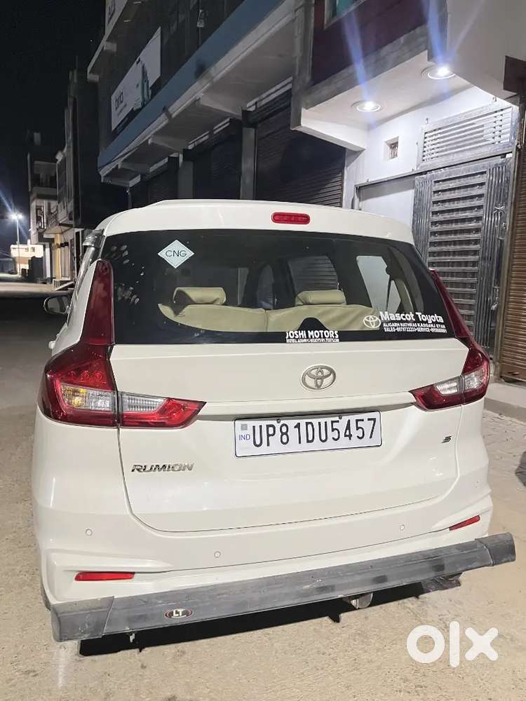 Toyota Rumion 2025 Petrol Well Maintained With Service Record