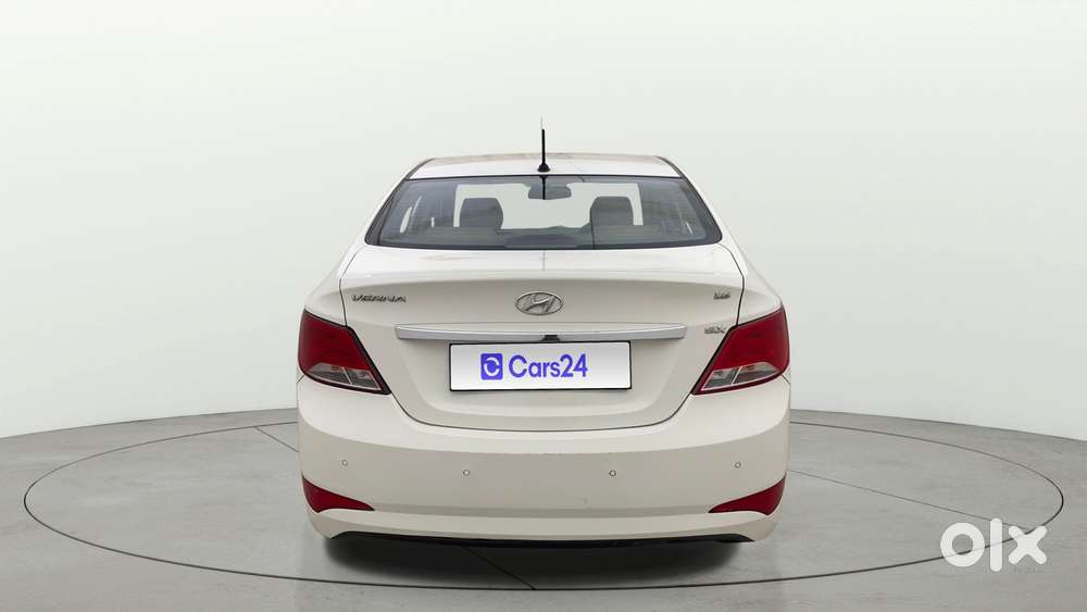 Hyundai Verna [2015-2018] Fluidic 4s 1.6 Vtvt Sx, 2015, Petrol