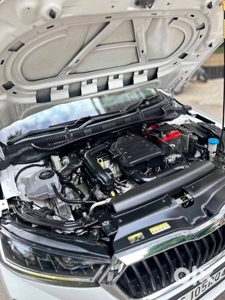 Skoda Slavia, 2022, Petrol