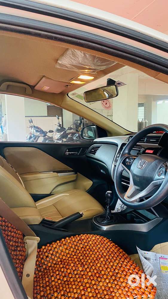Honda City 1.5 V 2015