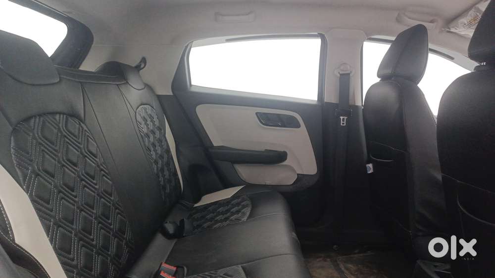 Tata Altroz 1.2 Xm Plus, 2021, Petrol