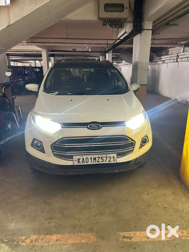 Ford EcoSport Titanium (1.5L TDCi Diesel, Manual)