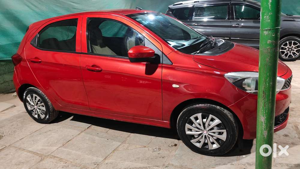 Tata Tiago 1.2 Revotron Xza, 2017, Petrol