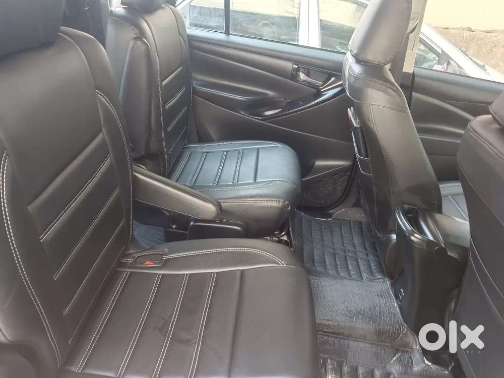 Toyota Innova Crysta
