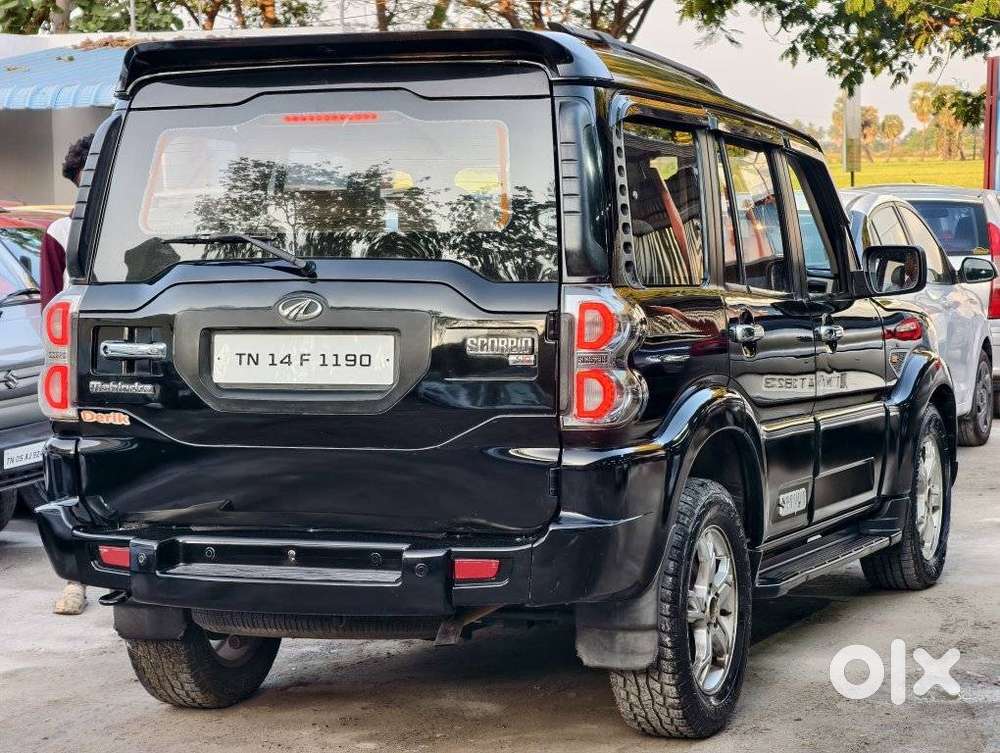 Mahindra Scorpio S10, 2016, Diesel