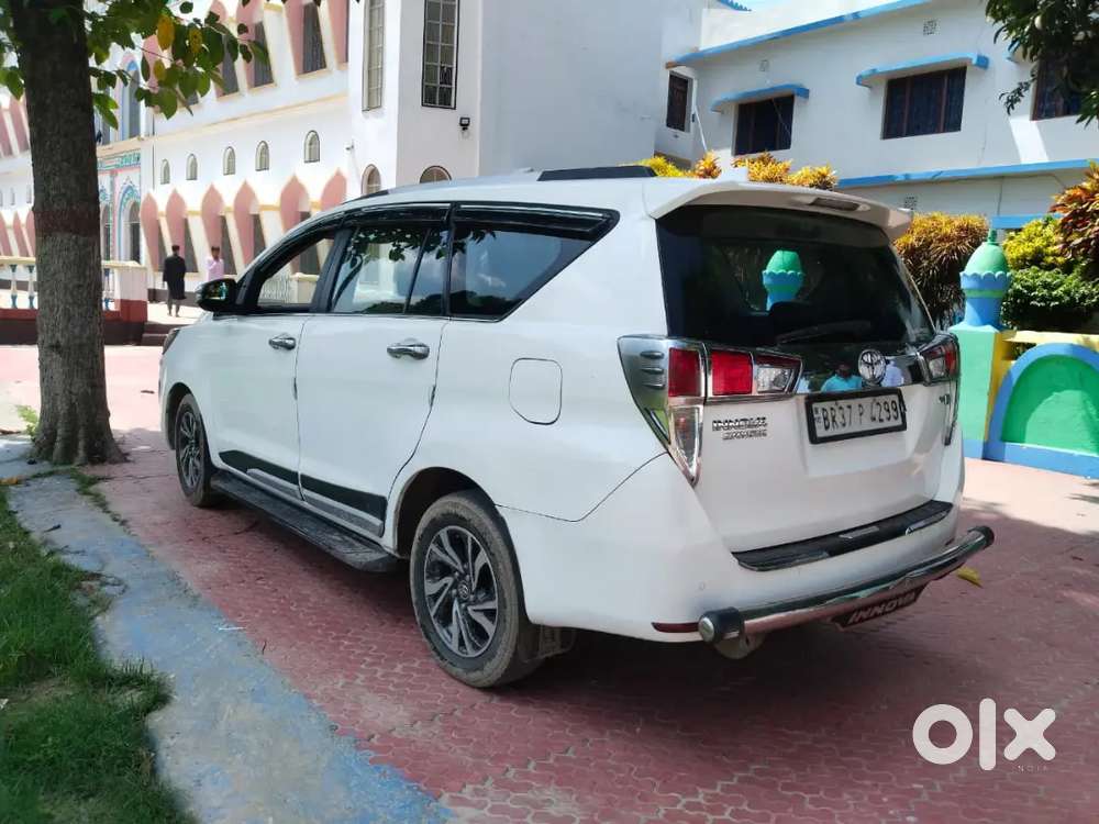 Toyota Innova Crysta 2021