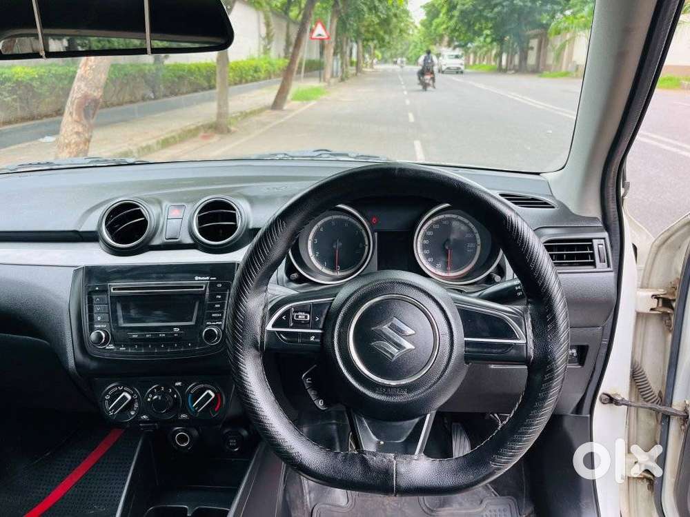 Maruti Suzuki Swift Vxi 1.2 Abs Bs-iv, 2020, Petrol