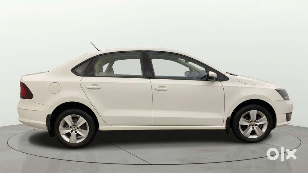 Skoda Rapid 1.0 Ambition Tsi, 2021, Petrol