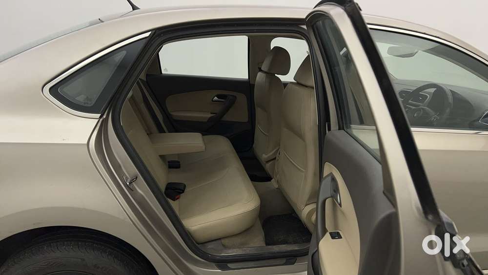 Volkswagen Vento 1.2 Tsi Highline At, 2017, Petrol