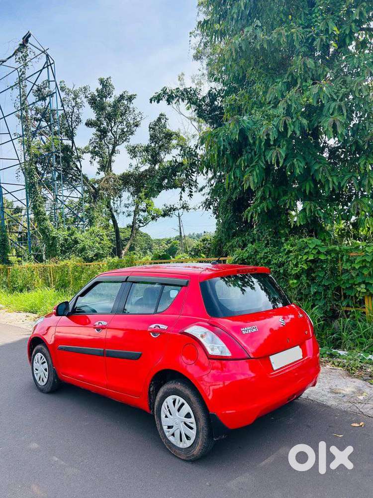 Maruti Suzuki Swift Vxi + Manual, 2016, Petrol