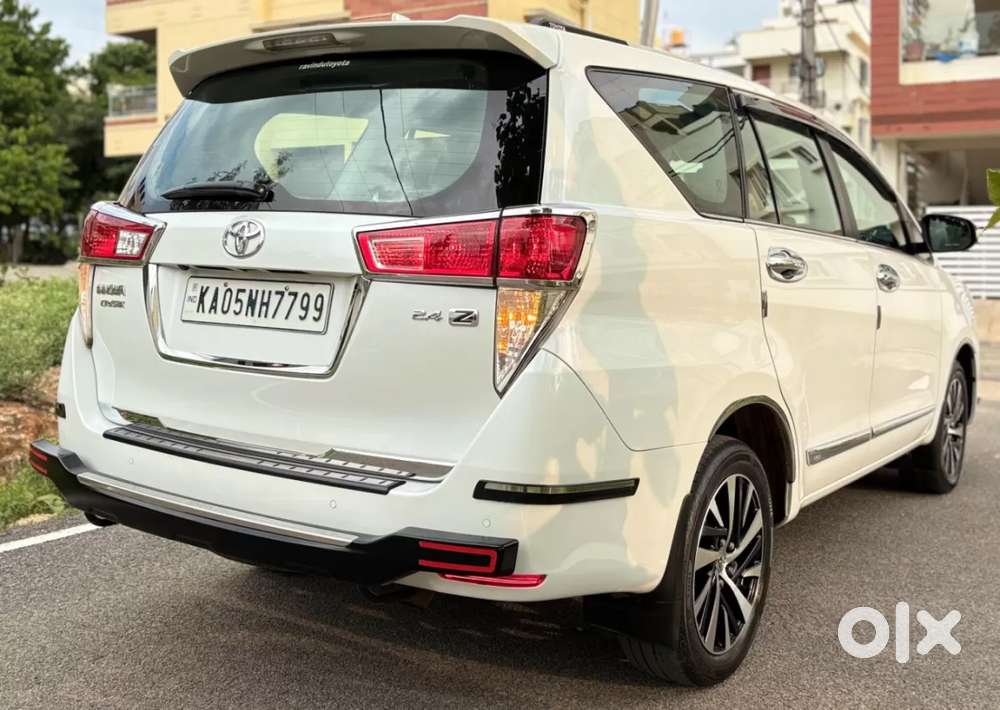 Toyota Innova Crysta [2020-ongoing] 2.4 Zx 7 Str, 2023, Diesel